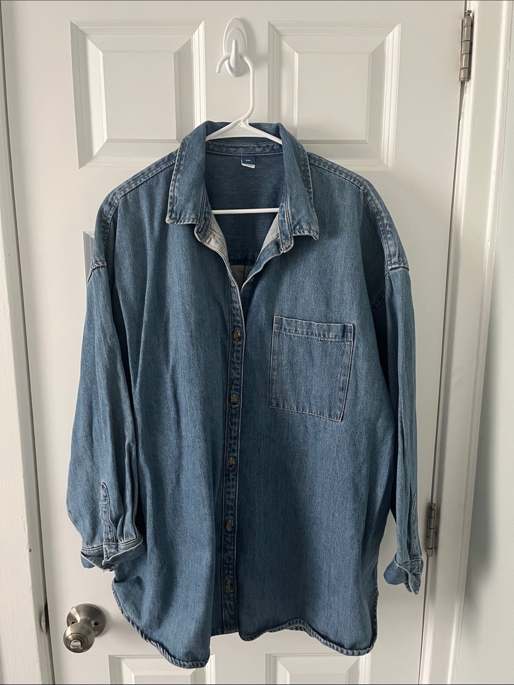 Classic Men's Denim Button-Front Shirt - Blue